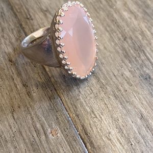 925 sterling silver ring w large light pink stone (rose quartz*) approx size 9